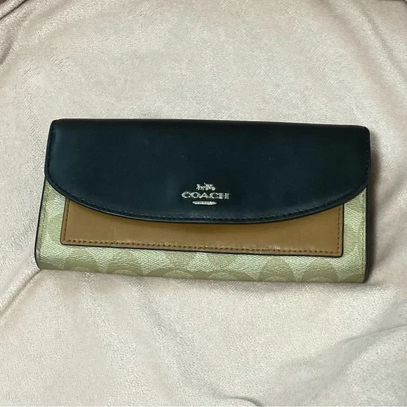 Coach Black, Tan, and Cream Women's Vintage Wallet - Picture 1 of 6